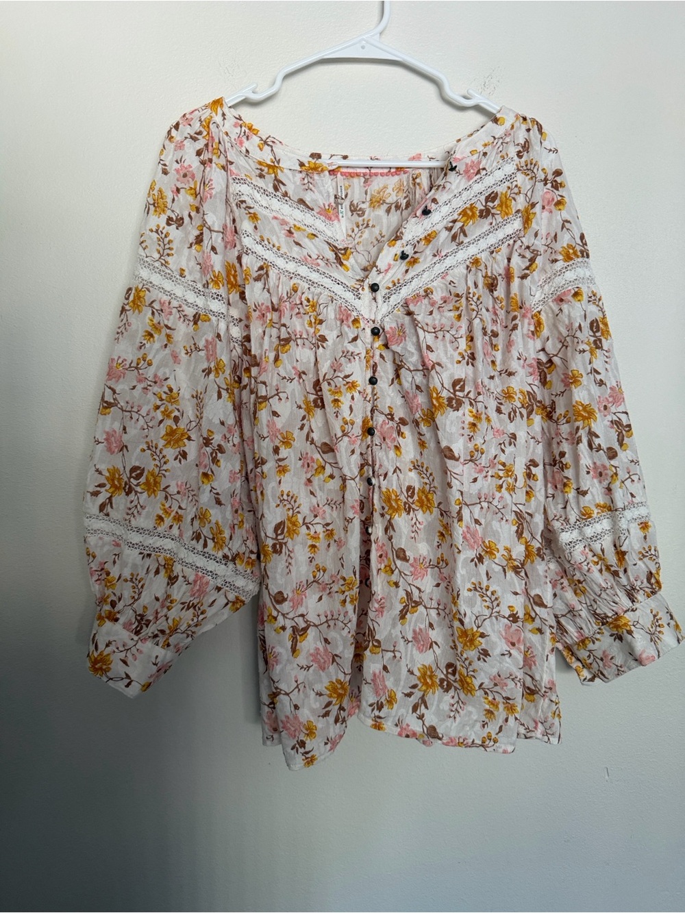 Anthropologie Lace-Trim Puff Sleeve Blouse - White with Pink & yellow Floral